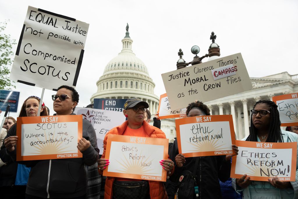 Protestors against the Supreme Court.